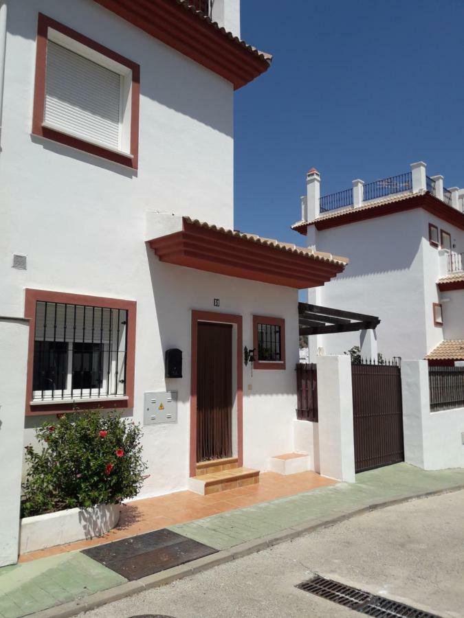 Villa Riu Tolox Exterior foto